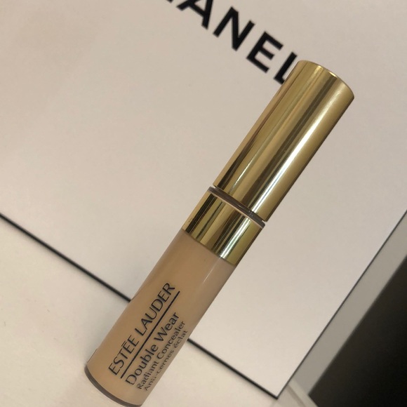 Estée Lauder light double wear concealer - Picture 1 of 1